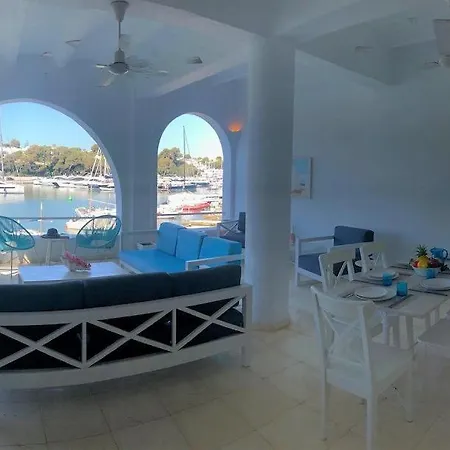 Villa El Club 3 Bed 3 Bath Front *